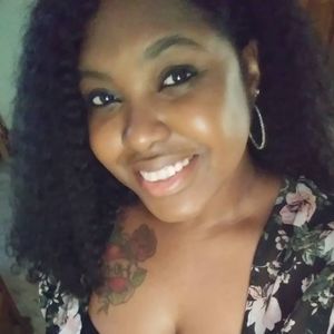 Meet your Posher, Whitney